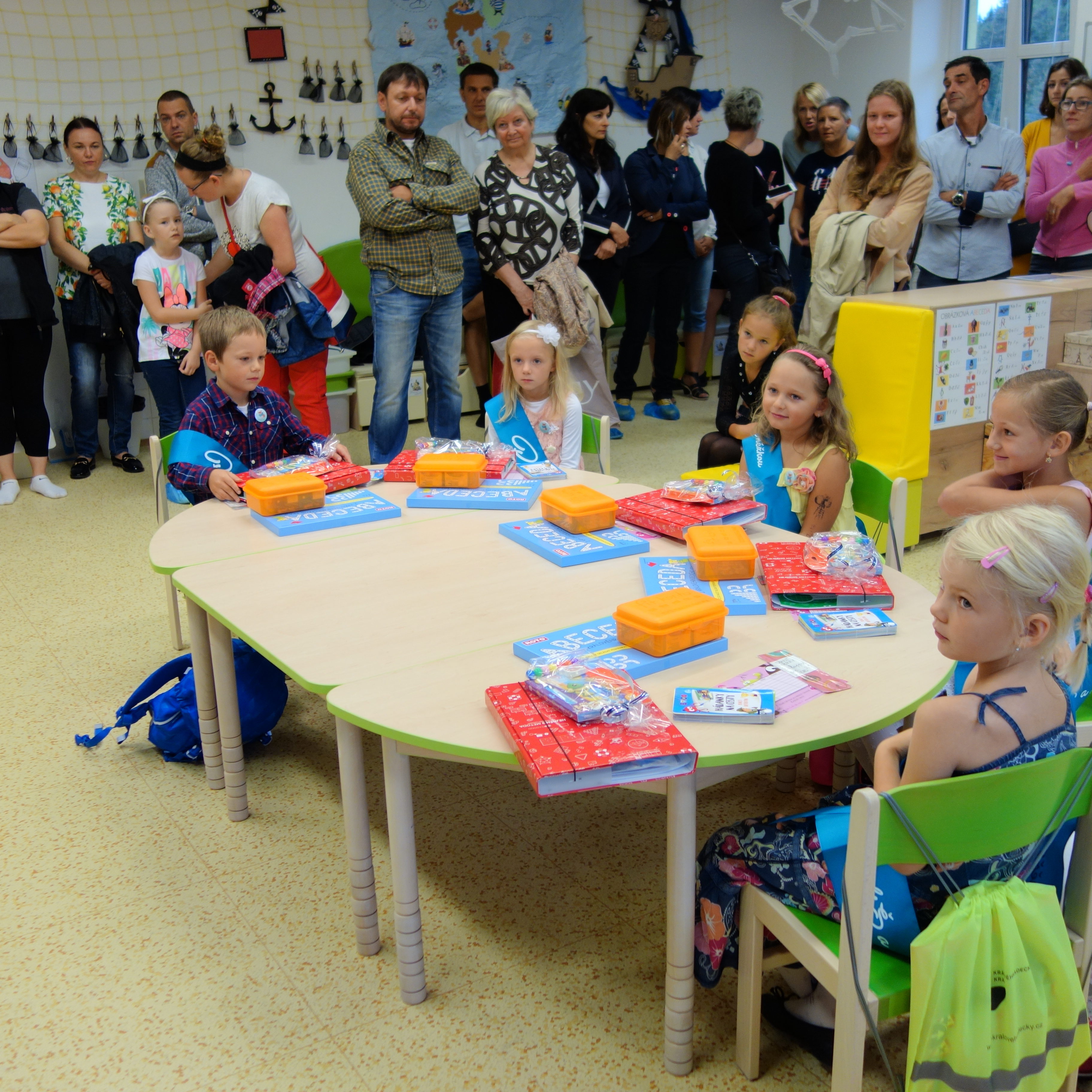 Slavnostní zahájení školního roku 2019-20 a přivítání pěti prvňáčků v pecké škole – 2.9.2019 – 18